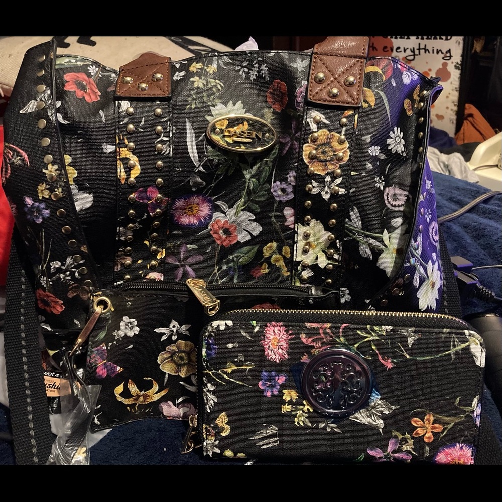 Purse brand is Dasein